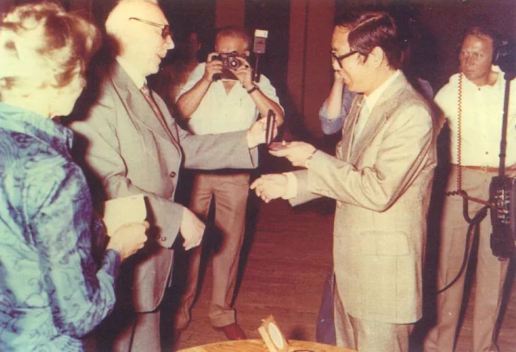 91精品国产自产在线老师啪