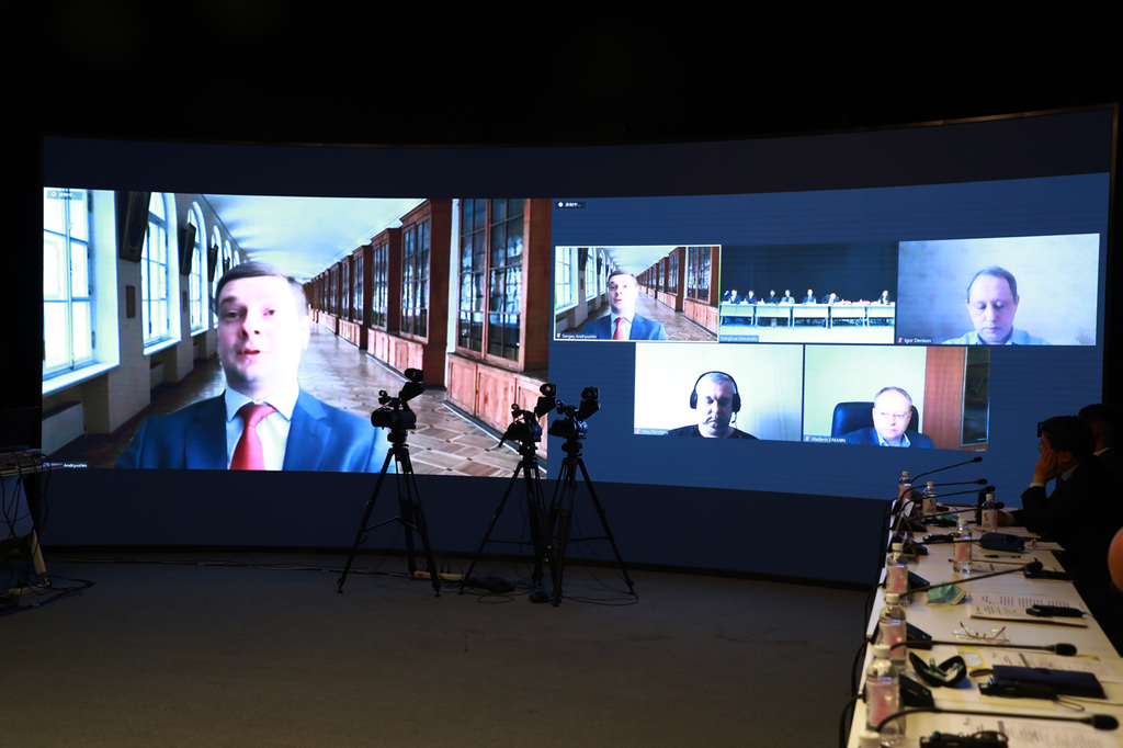 91精品国产自产在线老师啪