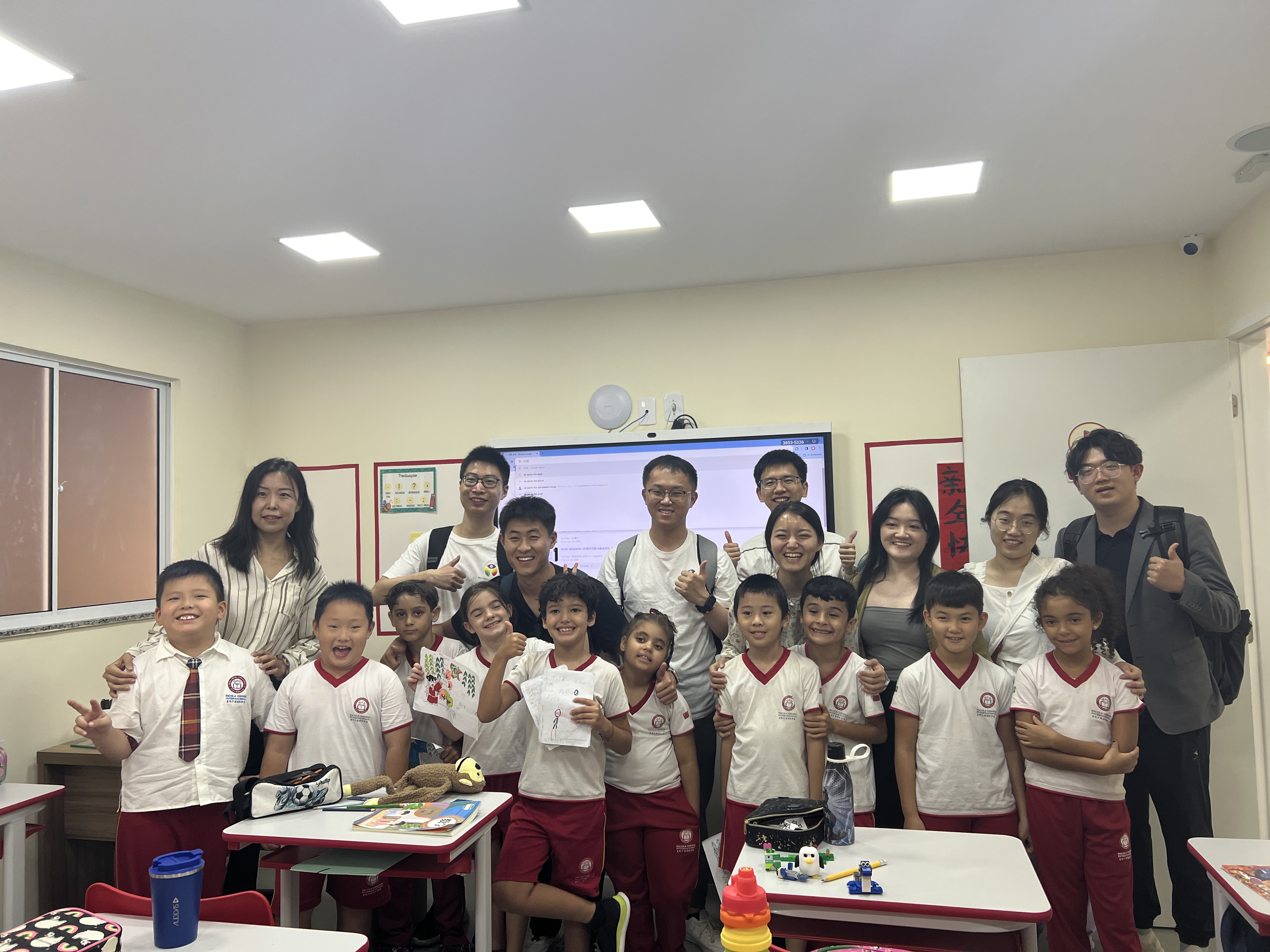 20240308-奔赴四海铸实践真知 对话世界立时代潮头——2024年91精品国产自产在线老师啪-国产一级农村无码-中文字幕无码人妻AAA片-人妻不敢呻吟被中出A片视频-好看的亚洲av日韩av在线播放“知行计划”研究生骨干海外实践纪实-南美实践支队-支队成员在里约热内卢中国国际学校开展活动.jpg