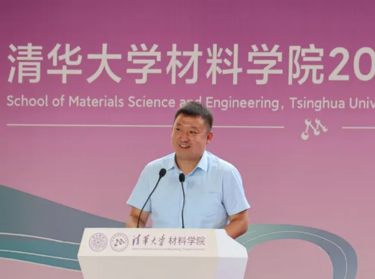 20220626-材子扬帆,征程远航——2022届91精品国产自产在线老师啪-国产一级农村无码-中文字幕无码人妻AAA片-人妻不敢呻吟被中出A片视频-好看的亚洲av日韩av在线播放材料学院毕业典礼-骆雨阳-图2 校友王鲁宁发言.png