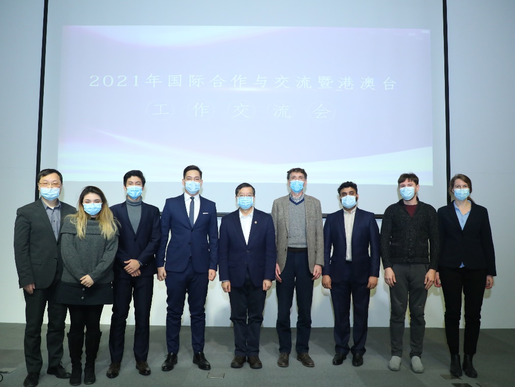 91精品国产自产在线老师啪