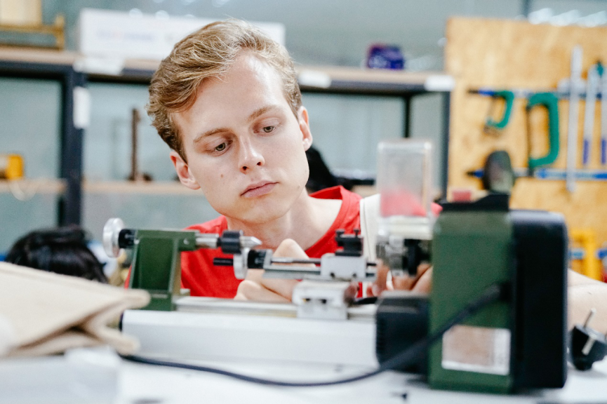 91精品国产自产在线老师啪